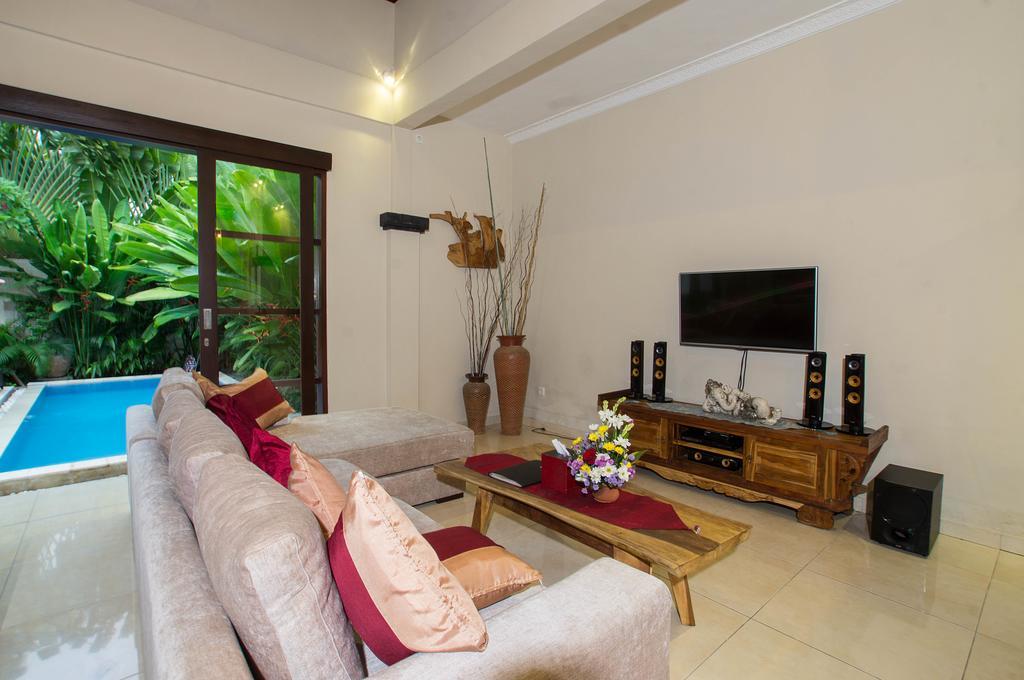 סמיניאק Villa Arushi מראה חיצוני תמונה